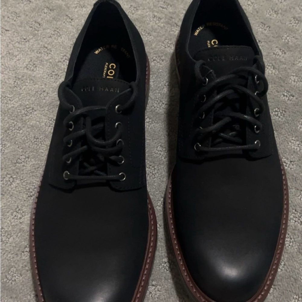 Cole Haan Black Leather Derby Shoes with Brown Welt